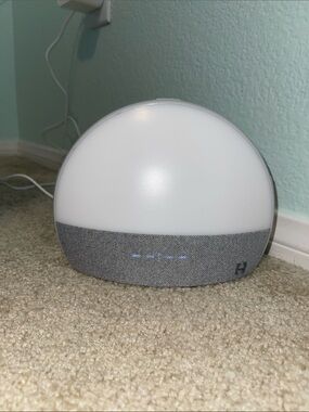 Hatch Restore 1 Sleep Sound Machine in White and Gray